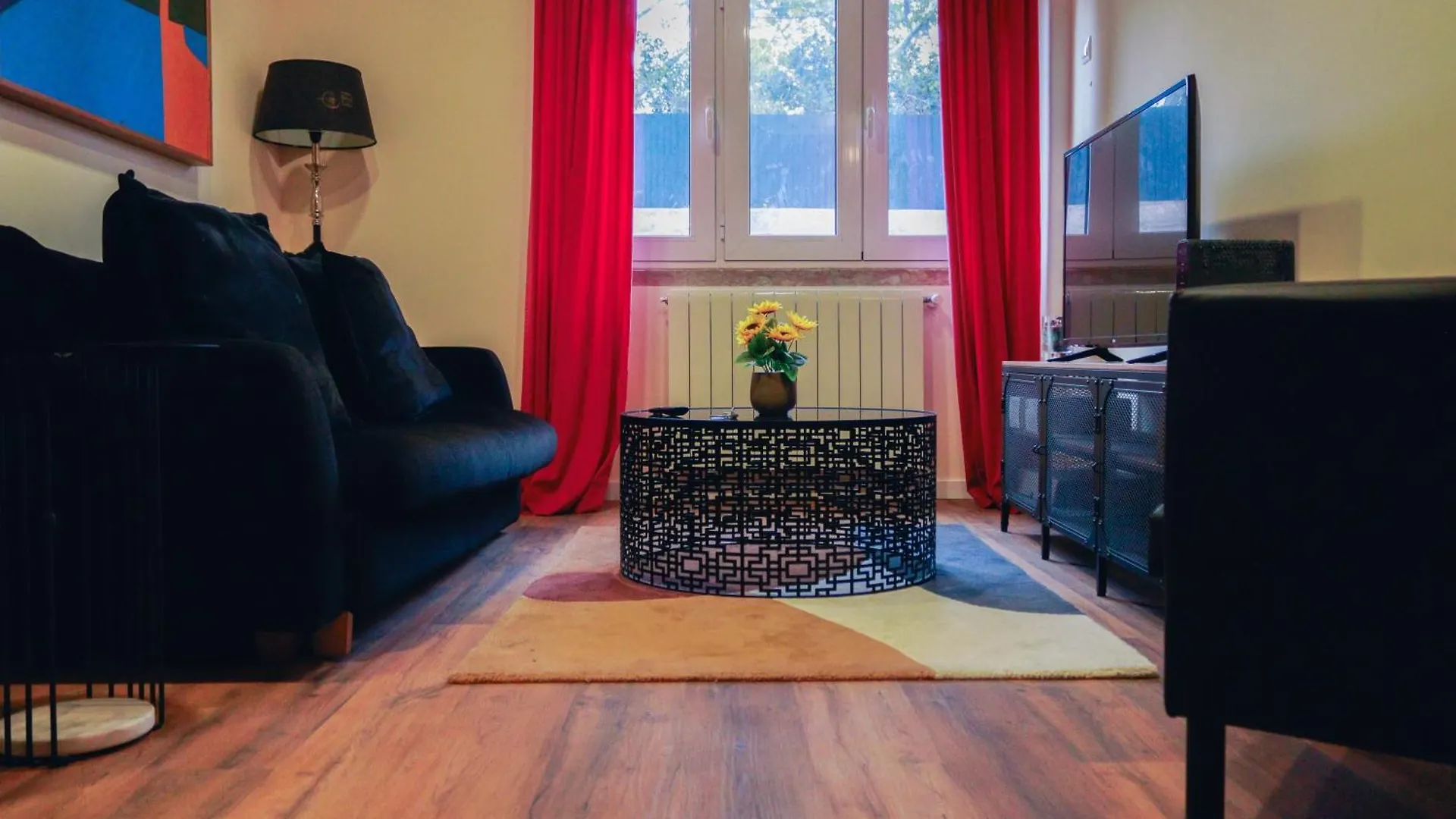 Flh Alcantara Stylish Duplex With Terrace Lisbon