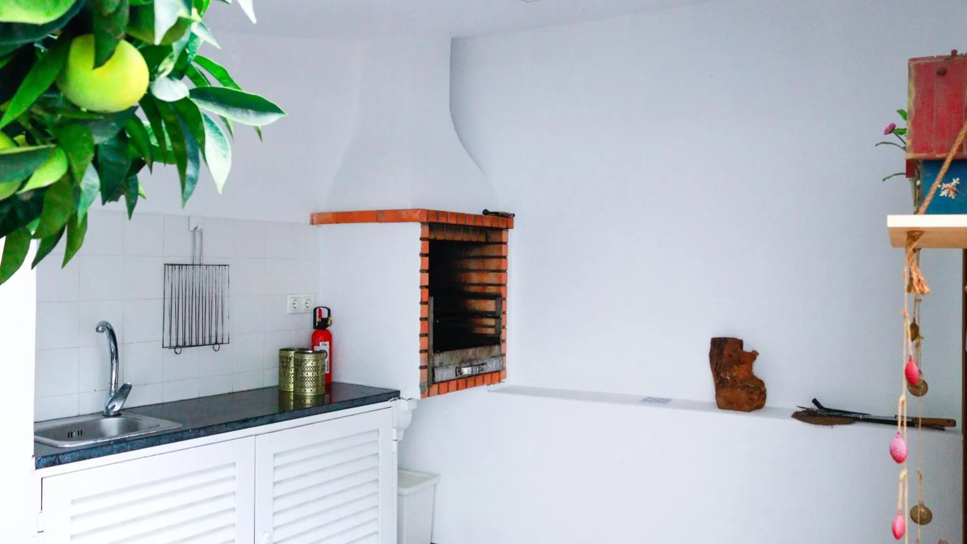 Flh Alcantara Stylish Duplex With Terrace Lisbon Apartment